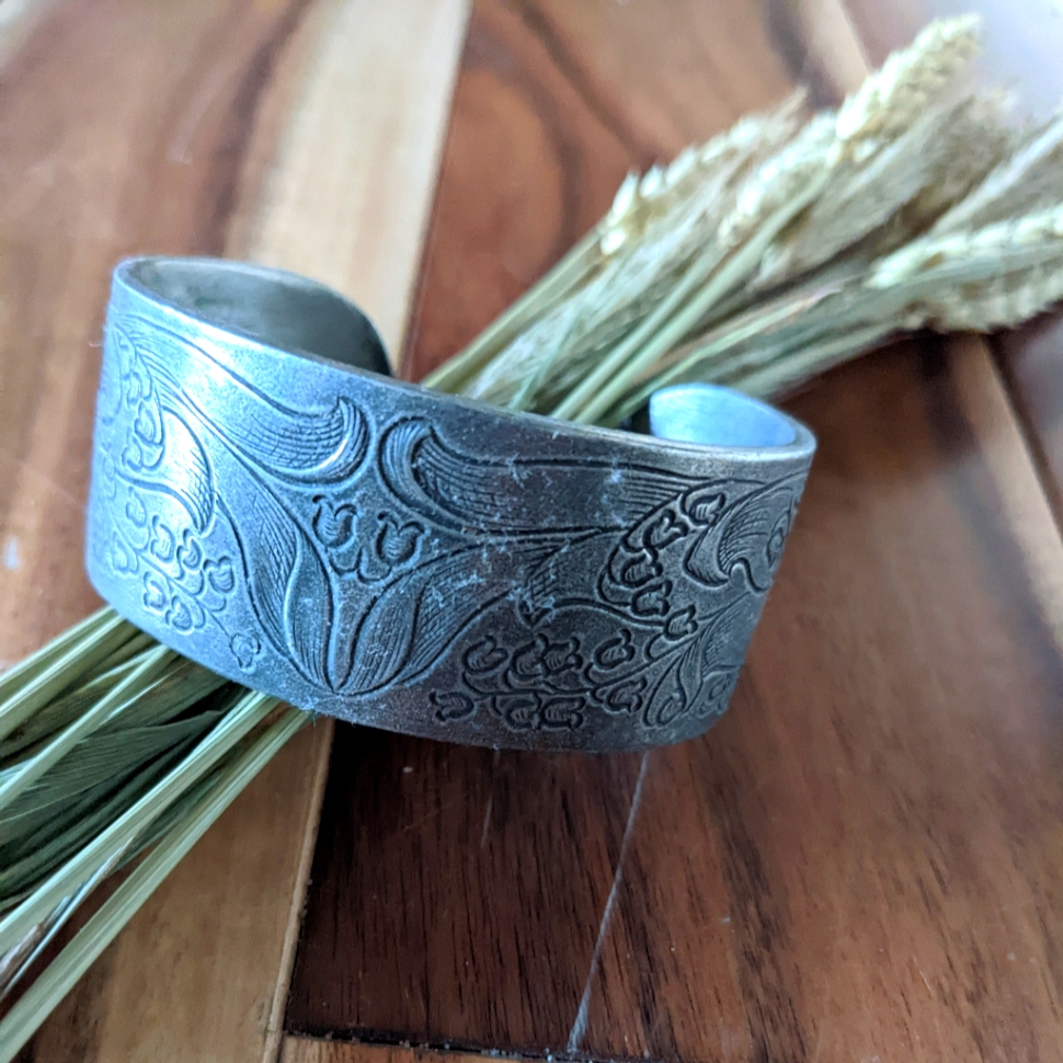 Bracelet Salisbury Pewter May Bracelet. Valentine, Holiday, Mother's Day, Gift